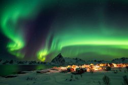 🌌 PRZEŻYJ ARKTYCZNĄ PRZYGODĘ – Rovaniemi