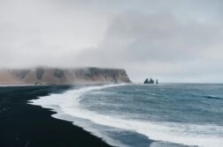 🌌 W poszukiwaniu zorzy! Islandia z Wrocławia od 398 zł! 🤩
