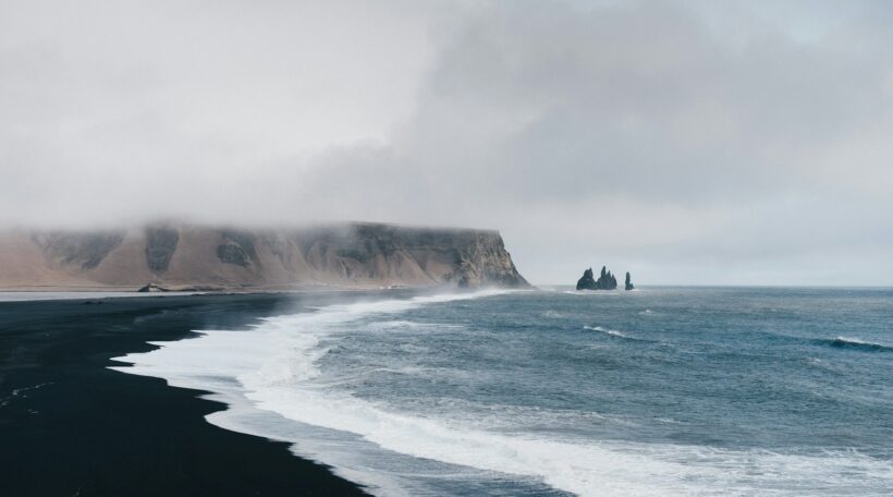 🌌 W poszukiwaniu zorzy! Islandia z Wrocławia od 398 zł! 🤩