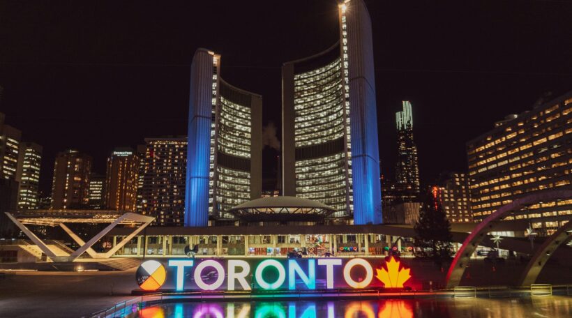 Kanada w super cenie! Loty do Toronto z Warszawy już od 2150 zł!