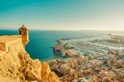 Tanie loty do Alicante z kilku miast Polski już za 276 zł w dwie strony! Ucieknij od jesieni na słoneczną Costa Blanca!
