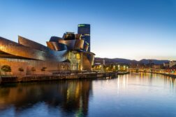 Ucieknij od jesieni! Loty z Krakowa do Bilbao za 217 zł