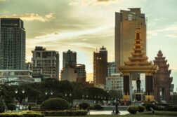 Egzotyczna Kambodża czeka! 🔥 Loty do Phnom Penh z Warszawy od 2844 zł