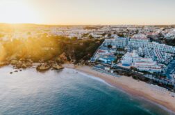 Słoneczny tydzień w Algarve! 😍 Lot i hotel ze śniadaniami za 1575 zł
