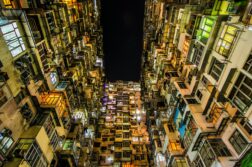 Hongkong w kwietniu! 🔥 Loty z Warszawy już od 2500 zł 🇭🇰🌸