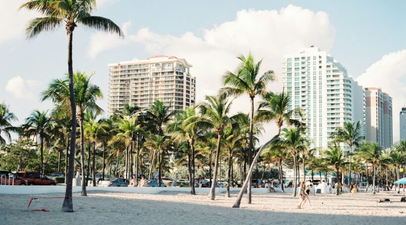 Miami z Warszawy od 2235 zł! Palmy, Ocean Drive i florydzkie słońce – terminy aż do marca!